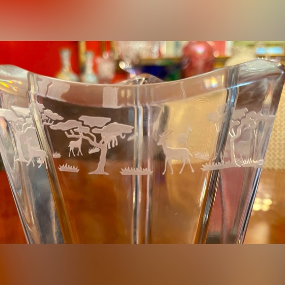 Mikasa Vintage SAFARI Etched Triangular Vase 8”. *Retired Rare - Picture 6 of 12